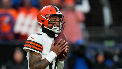 Browns’ QB carousel could turn again with Thompson-Robinson in concussion protocol
